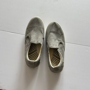 Taos Footwear Slip-On Sneakers in Gray